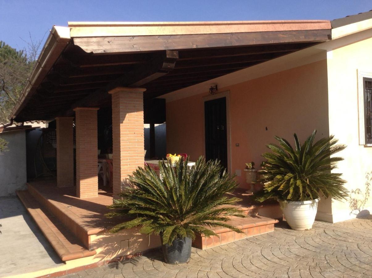 Villa Paradise Resort Gallicano nel Lazio Exteriör bild