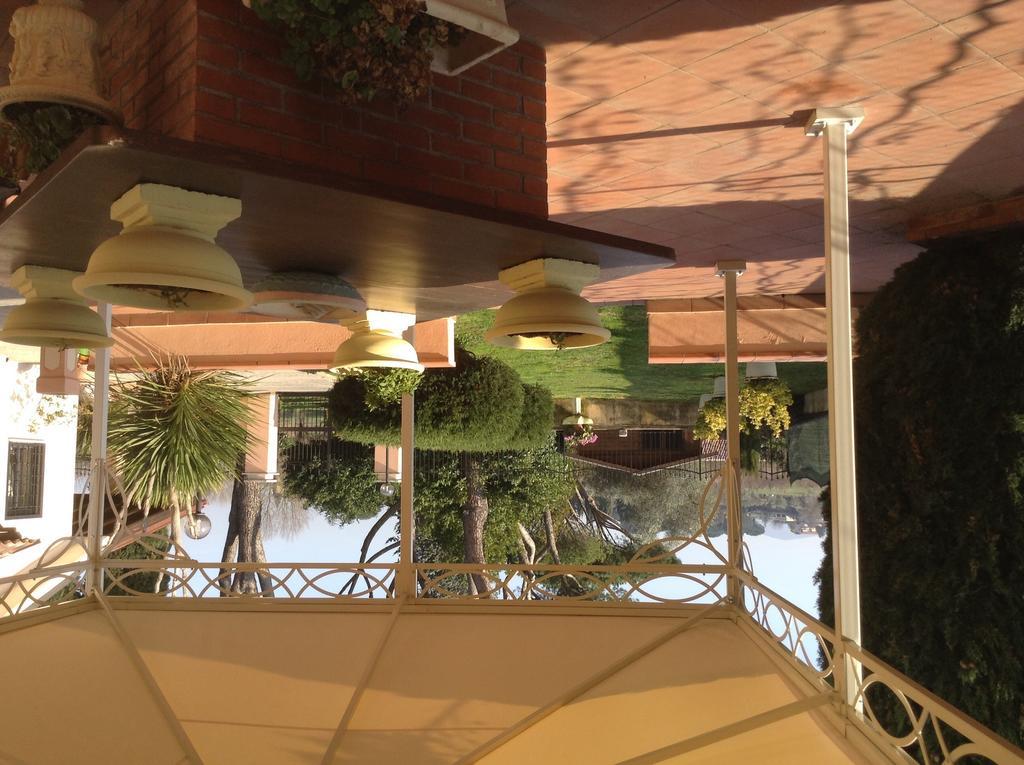 Villa Paradise Resort Gallicano nel Lazio Exteriör bild
